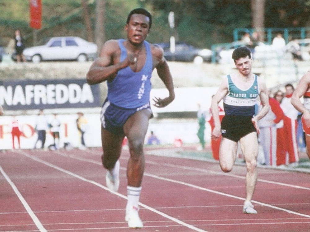 Bruny Surin à ses débuts en sprint, à Sienne, en Italie, en 1989.