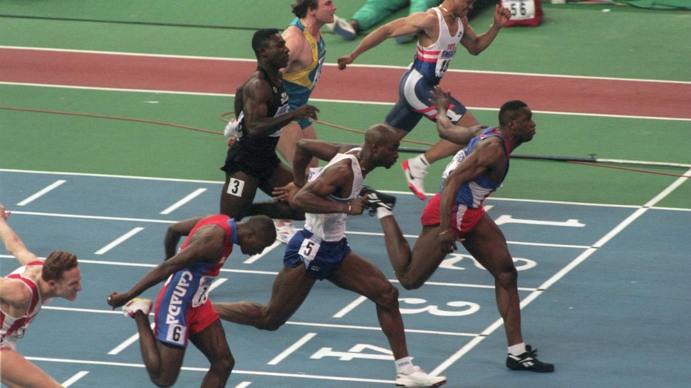 Encore champion du monde! Bruny Surin défend son titre mondial au 60 m à Barcelone en 1995.