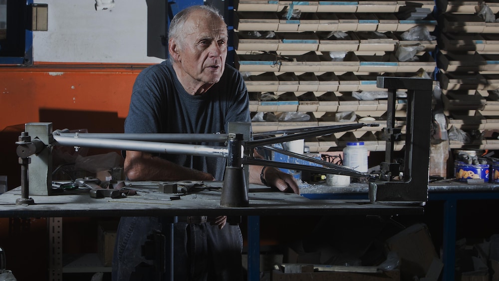 Giuseppe Marinoni dans son atelier