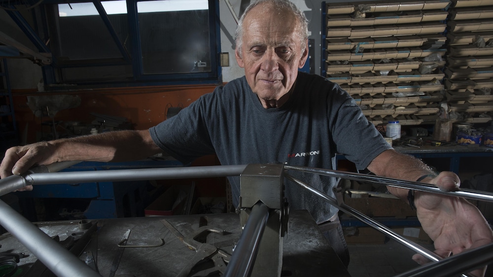 Giuseppe Marinoni dans son atelier