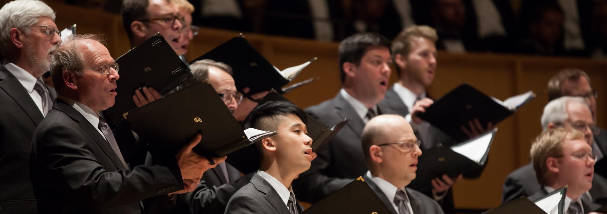 Chor Leoni men's choir celebrates Leonard Cohen on