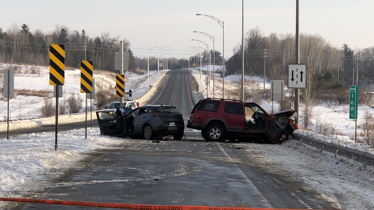 Une Collision Mortelle Force La Fermeture De L Autoroute 50 Radio