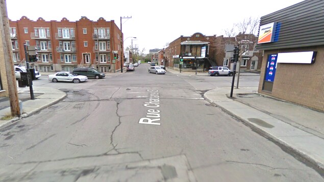 L'état de la chaussée sur la rue Chabanel en 2010 L'état de la chaussée sur la rue Chabanel en 2010