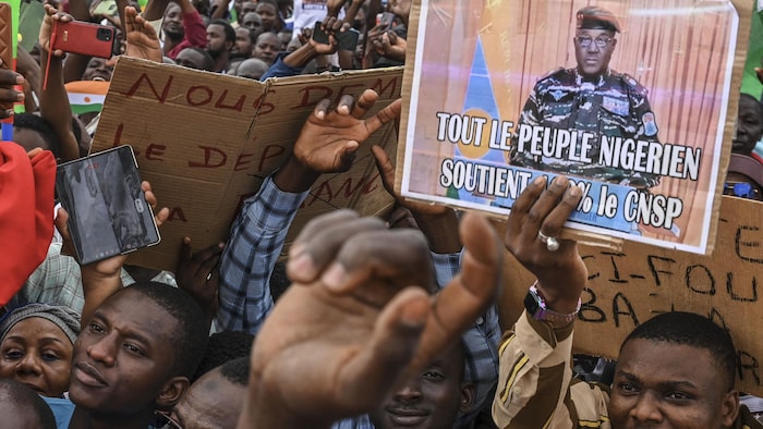 Coup dÉtat au Niger la CEDEAO rejette la transition annoncée par