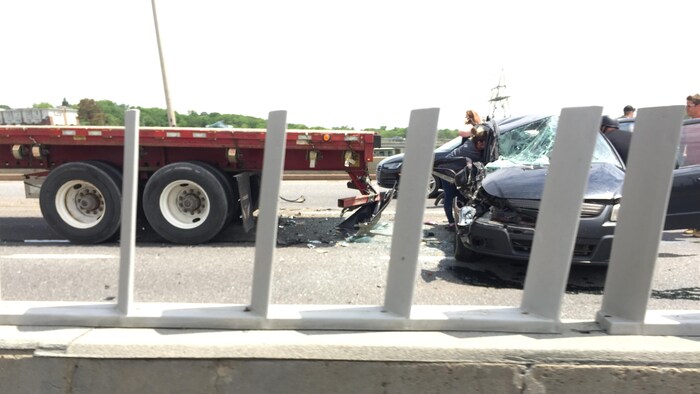 Un Accident Perturbe La Circulation Sur Le Pont Pierre Laporte Radio