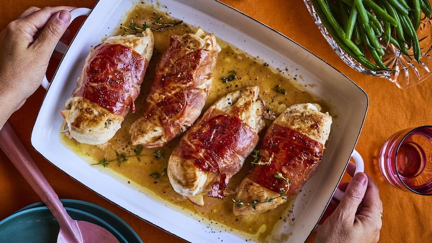 Poitrines De Poulet Farcies Aux Pommes Et Au Fromage Mordu