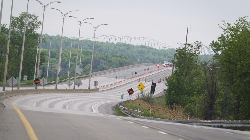 Réouverture graduelle du pont de l Île aux Tourtes Radio Canada ca