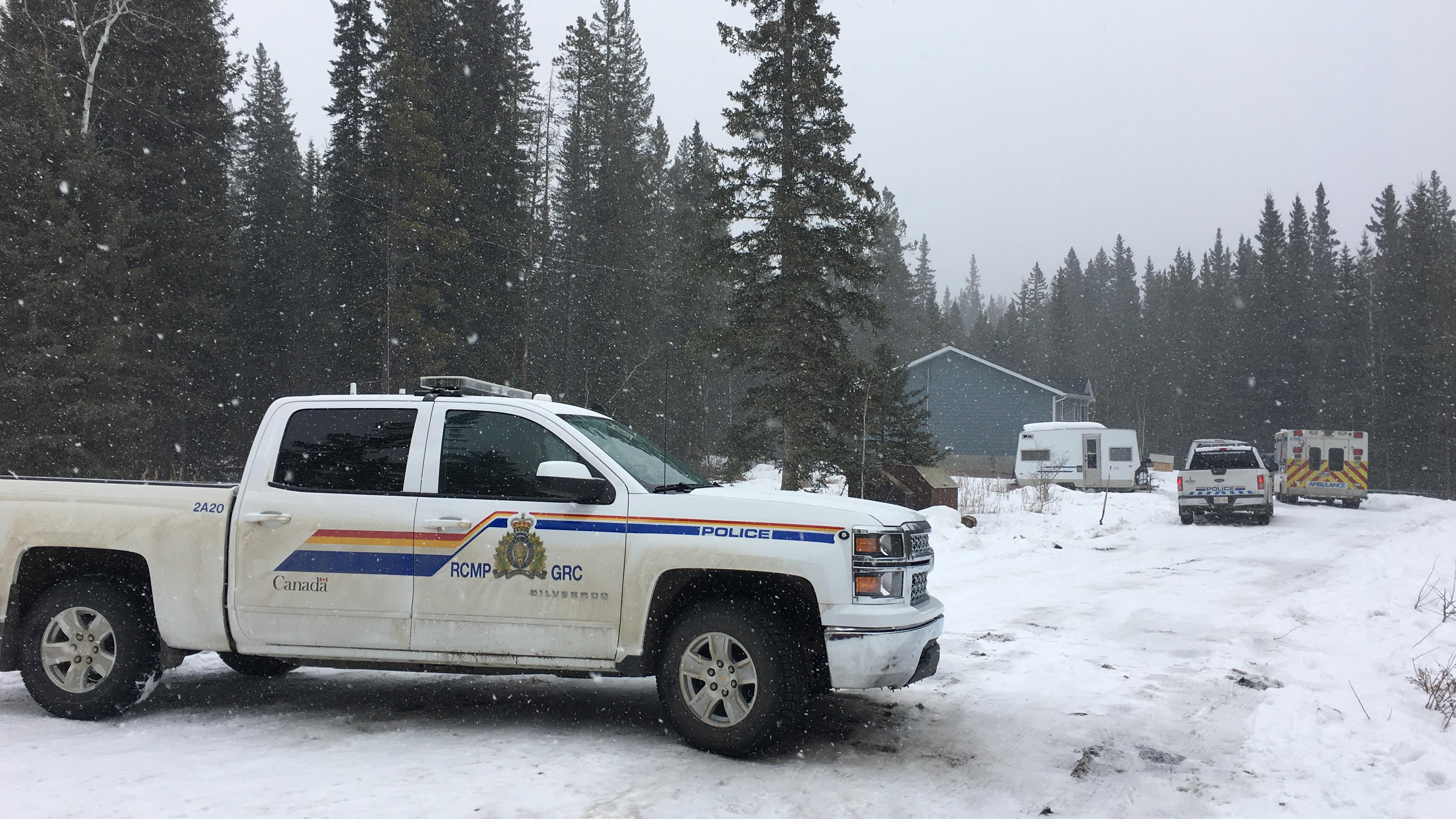 1 enfant mort et 14 autres personnes hospitalisées près de Calgary