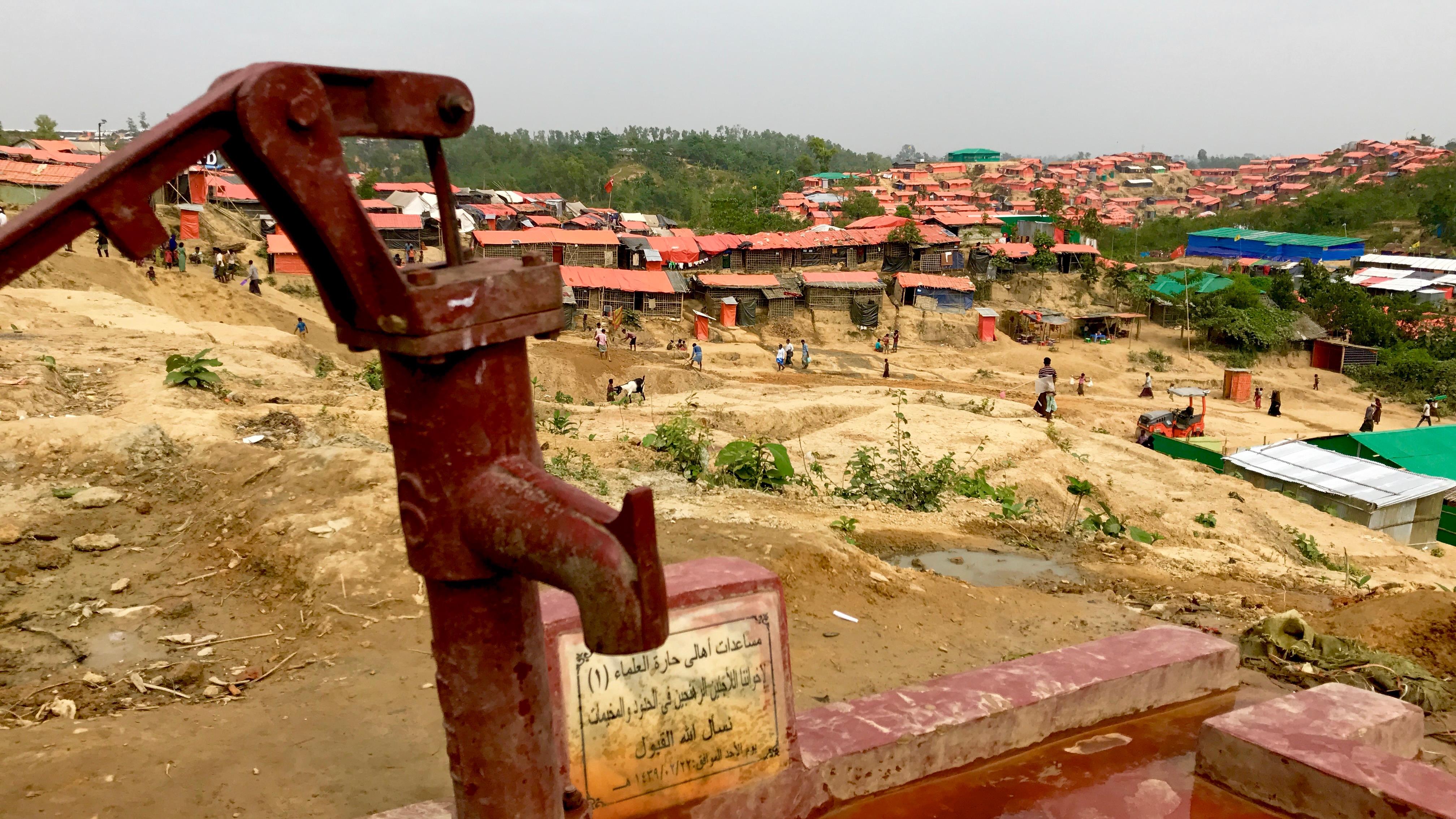 Dans l'univers des camps de réfugiés rohingyas