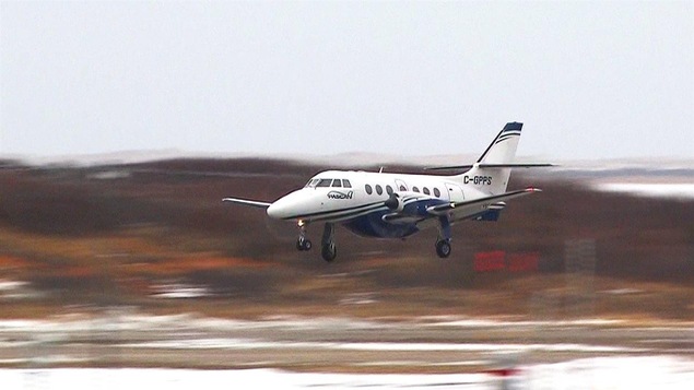 Un avion de Pascan Avion se pose aux Îles-de-la-Madeleine