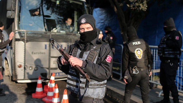 Une Française parmi les victimes, selon le gouvernement — Attentat d'Istanbul