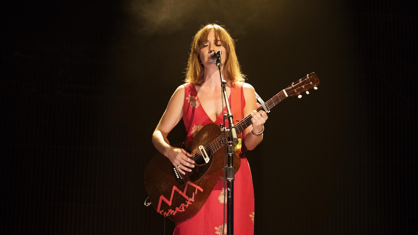 Feist performs at the Polaris Music Prize.