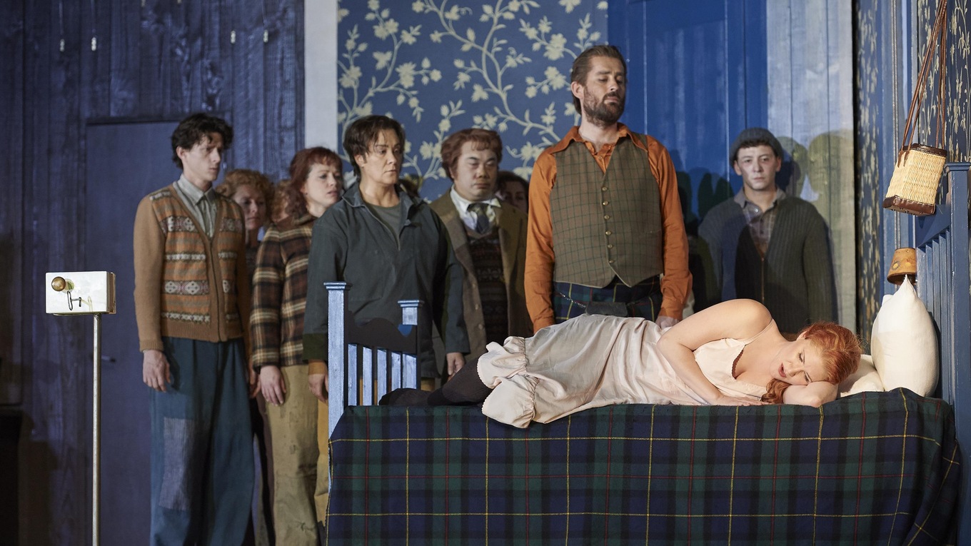 Jane Archibald as Ginevra (on bed) with Alice Coote as Ariodante and Johannes Weisser as the King of Scotland (in front row) in the Canadian Opera Company’s production of Ariodante, 2016.