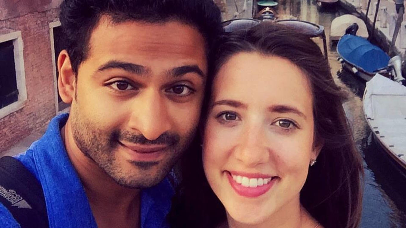 Jordan de Souza and Jana Miller pose for a selfie while on holiday in Venice in 2016.