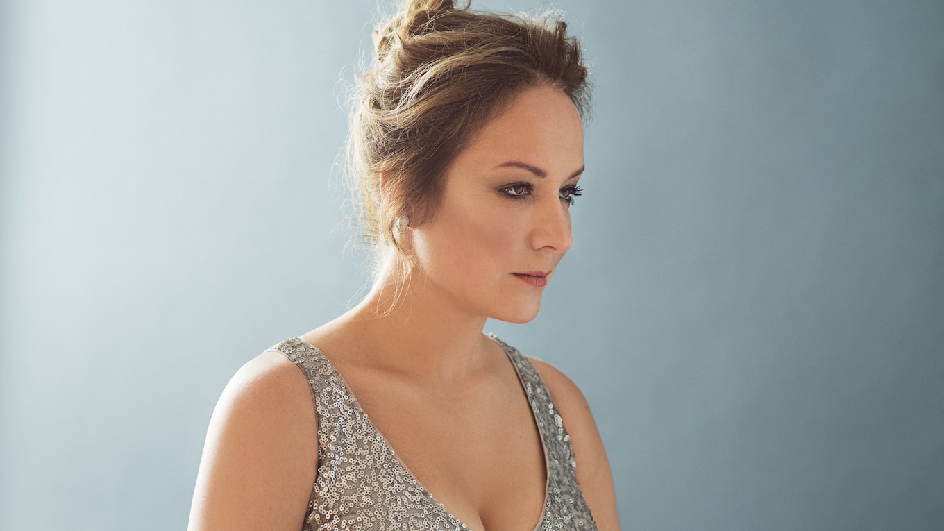Alma oppressa is the new album from mezzo-soprano Julie Boulianne on Analekta Records.