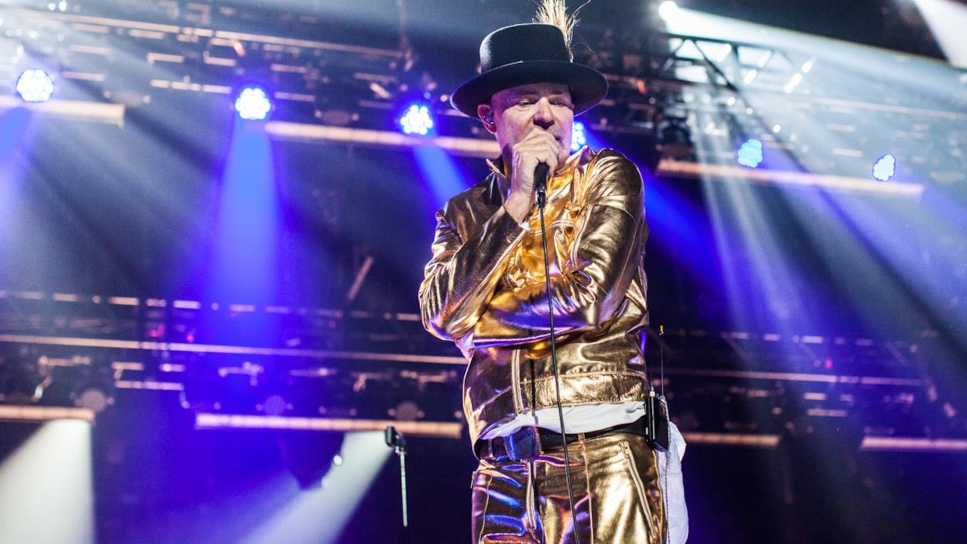 The Tragically Hip's Gord Downie performing on the Man Machine Poem tour.