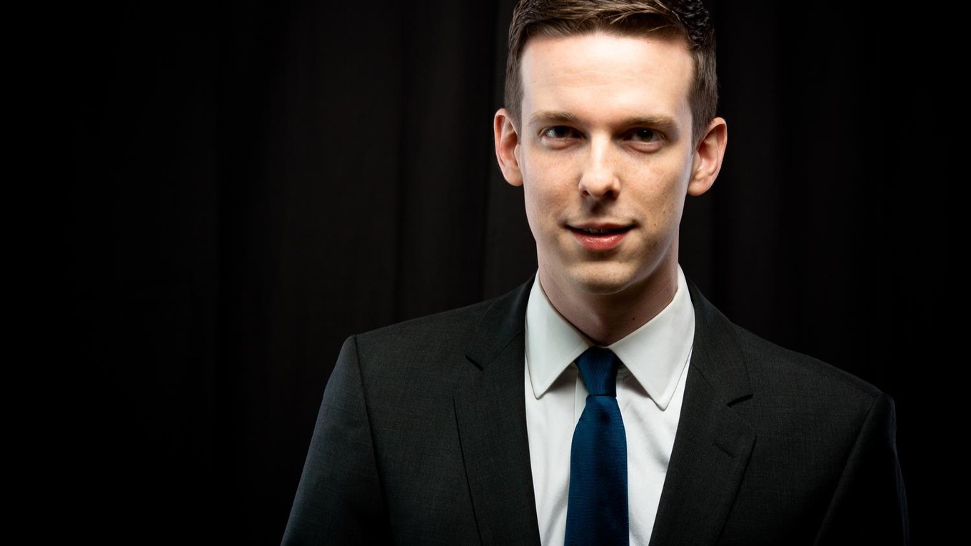 Zachary Wadsworth is composer in residence with Vancouver's Chor Leoni.