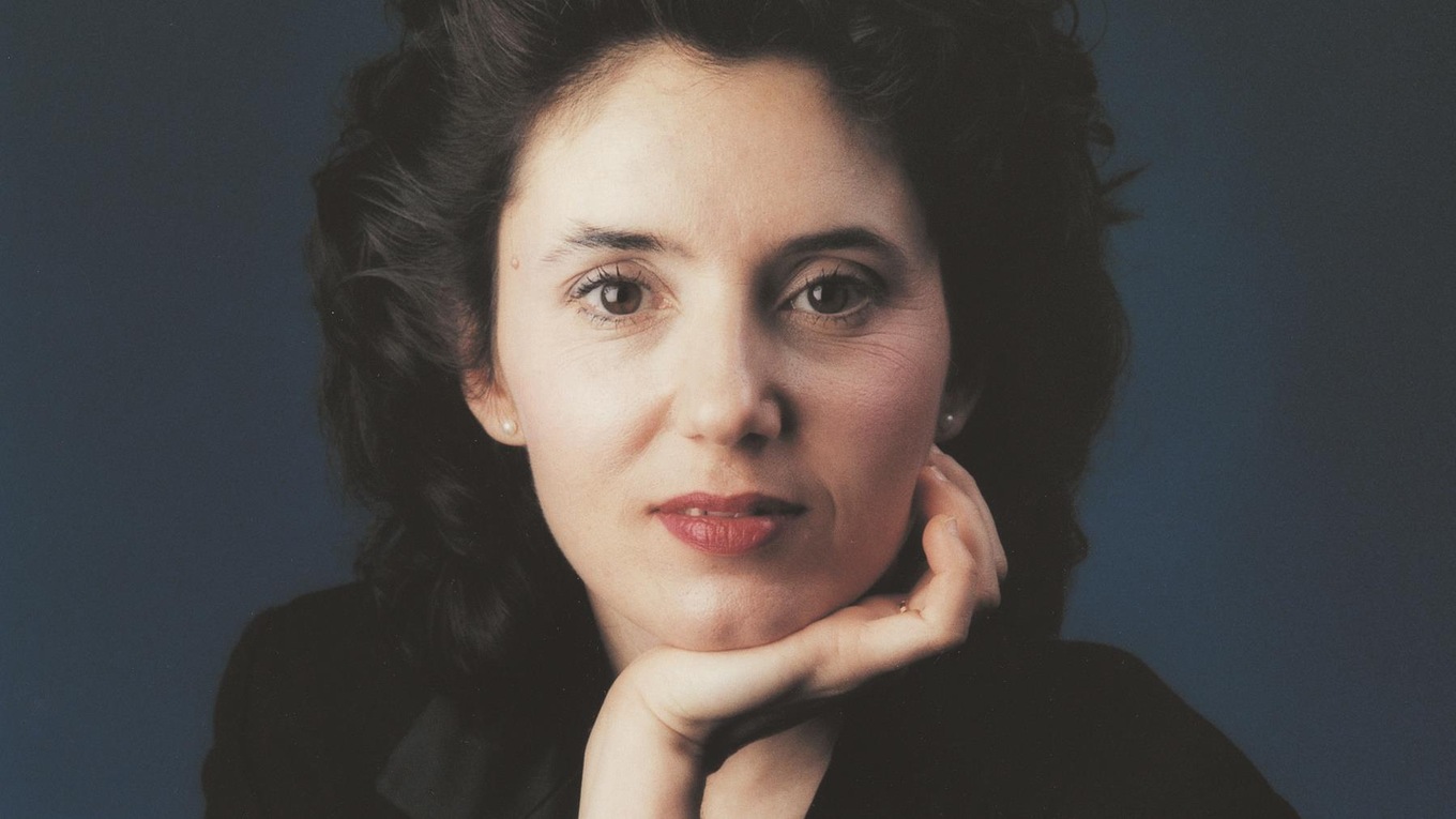 Louise Bessette.