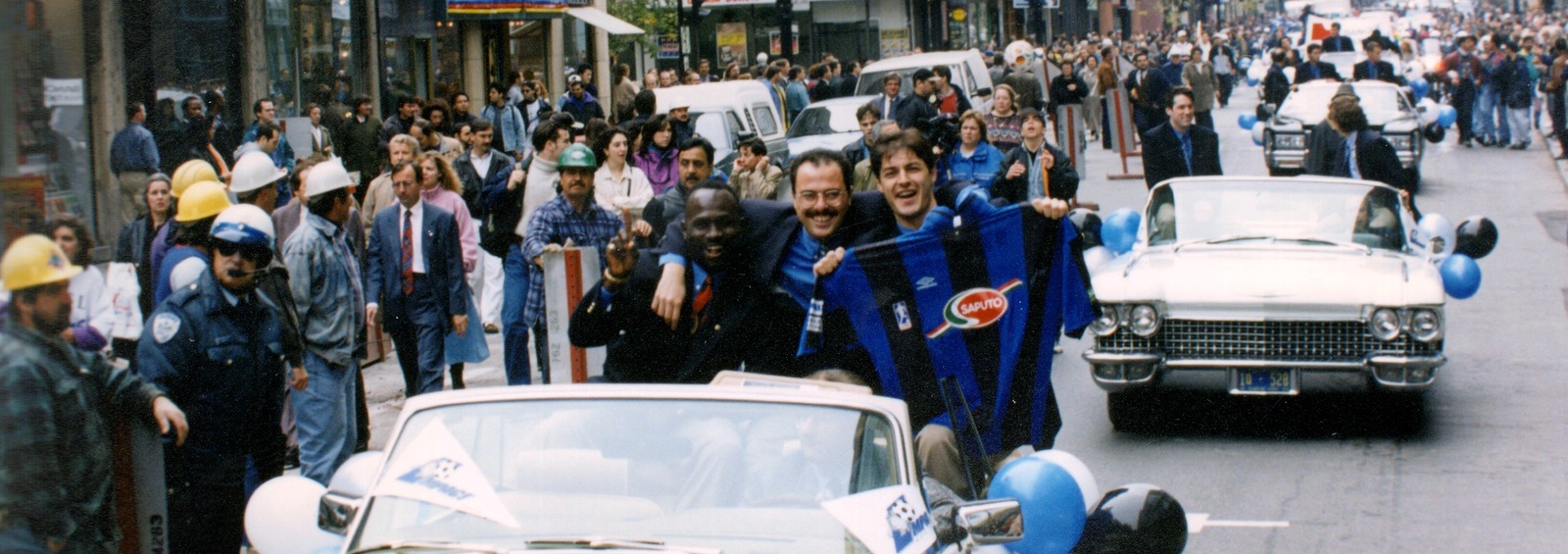 Le défilé de l'Impact de Montréal après la conquête de son championnat de l'APSL en 1994