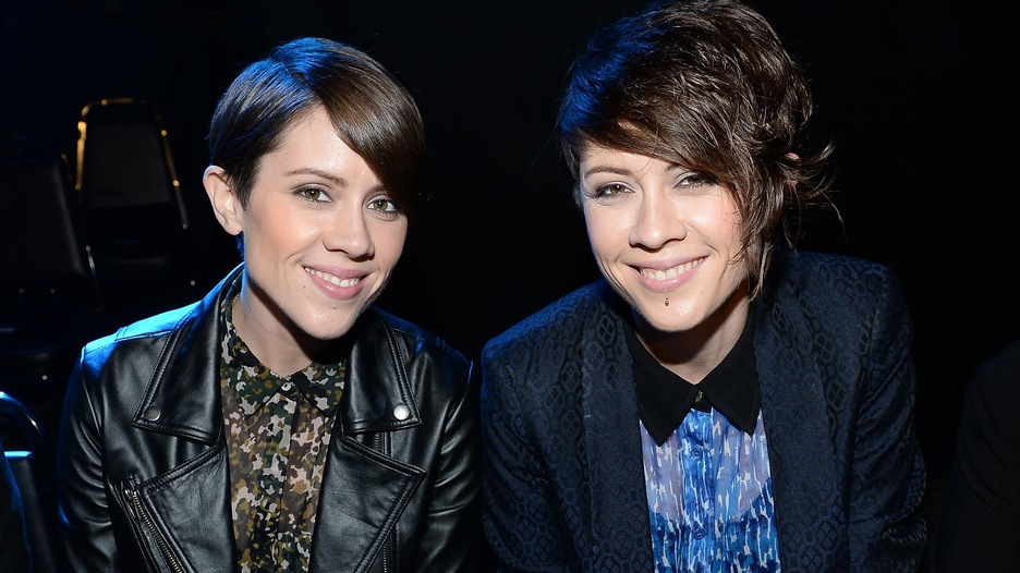A photo of Tegan and Sara Quin at the NewNowNext Awards.