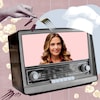Une photo d'Evelyne Charuest dans une radio.