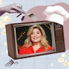 Une télévision avec une photo de Marie-Claude Barrette.
