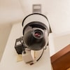 Une caméra de surveillance à 360 degrés 