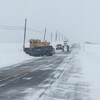 La camionnette a percuté la souffleuse sur le chemin Saint-Jacques.