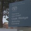 Un panneau du ministère de la Santé et du centre récréatif Oak Ridge.