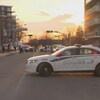 Des policiers bloquent l'accès au chemin Sainte-Foy. 