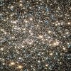 L'amas globulaire M13, situé à 22 000 années-lumière de la Terre, est composé d'un million d'étoiles.