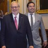 Le chef intérimaire du PLQ, Pierre Arcand, marche en compagnie du président du parti, Antoine Atallah. 