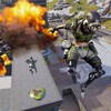 Des personnages du jeu fuient une explosion en sautant très haut au-dessus de bâtiments dans une ville.