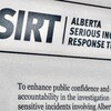 Une affiche du logo de l'Équipe d’intervention de l’Alberta en cas d’incident grave.
