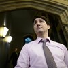 Justin Trudeau, en contre-plongée. 