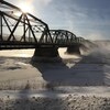 Le pont Sainte-Anne de Chicoutimi l'hiver.