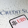 Les logos de Crédit suisse et de la banque UBS.