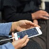 Un graphique sur l'écran d'un cellulaire.