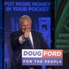 Doug Ford célèbre sa victoire lors des élections du 7 juin 2018.
