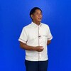 Ferdinand Marcos fils s'adressant aux membres des médias, au siège de son parti à Manille.