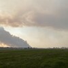 Deux panaches de fumée, provenant des feux en Abitibi-Ouest et en Ontario, étaient visibles depuis Normétal en soirée le 6 juin.