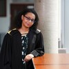 Grace Patricia Dennis, 12 ans, diplômée du programme de sciences biomédicales de l'Université d'Ottawa, pose pour un portrait à l'Université d'Ottawa, à Ottawa, le vendredi 2 juin 2023.