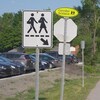 Un corridor scolaire.