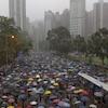 Une nouvelle marée humaine marche dans les rues de Hong Kong. 