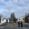 Une maison incendiée. 