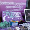 Des pamphlets et une affiche qui dit une surdose c'est une de trop.