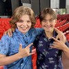 Jules Sévigny et Loïc Rousselle dans les bancs de l'Amphithéâtre Cogeco.