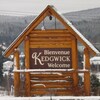 Un panneau qui annonce le village de Kesgwick.