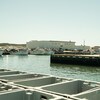 Une usine de transformation de fruits de mer de LA Renaissance des Îles au quai de Grande-Entrée aux Îles-de-la-Madeleine.