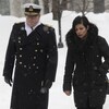 Mark Norman et Marie Henein marchent côte à côte. 